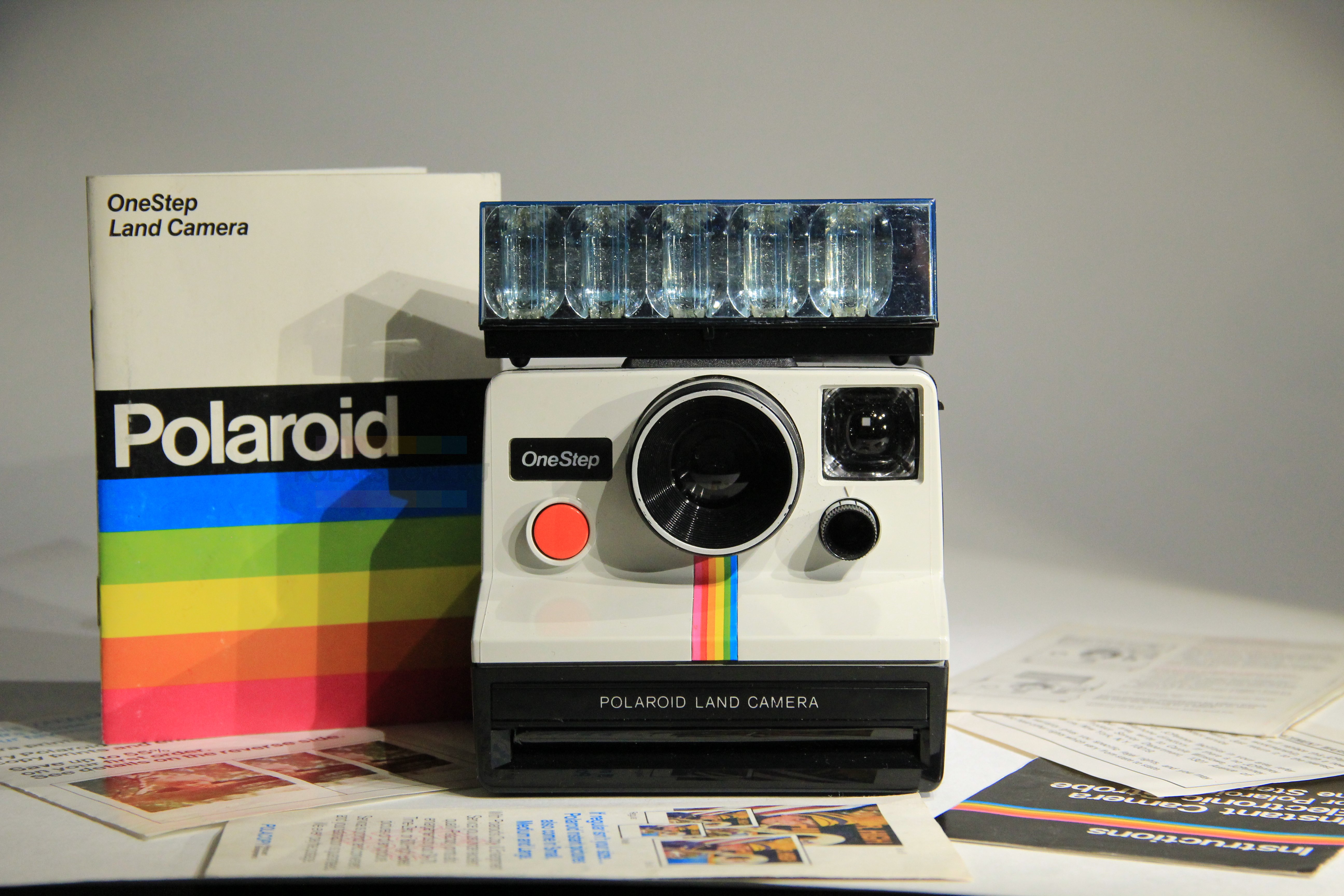 Polaroid SX-70 OneStep со вспышкой Flashbar